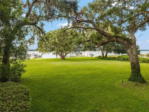 10745 SE Sunset Harbor Road Summerfield FL 34491