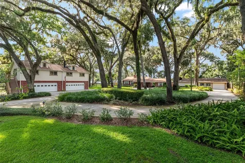 10745 SE Sunset Harbor Road Summerfield FL 34491