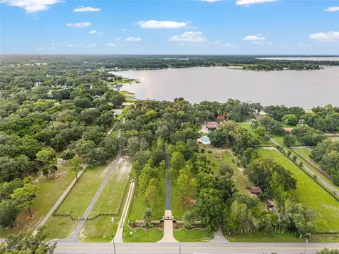10745 SE Sunset Harbor Road Summerfield FL 34491