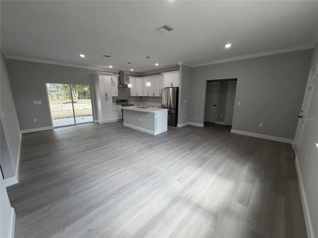 221 W Euclid Avenue Deland FL 32720