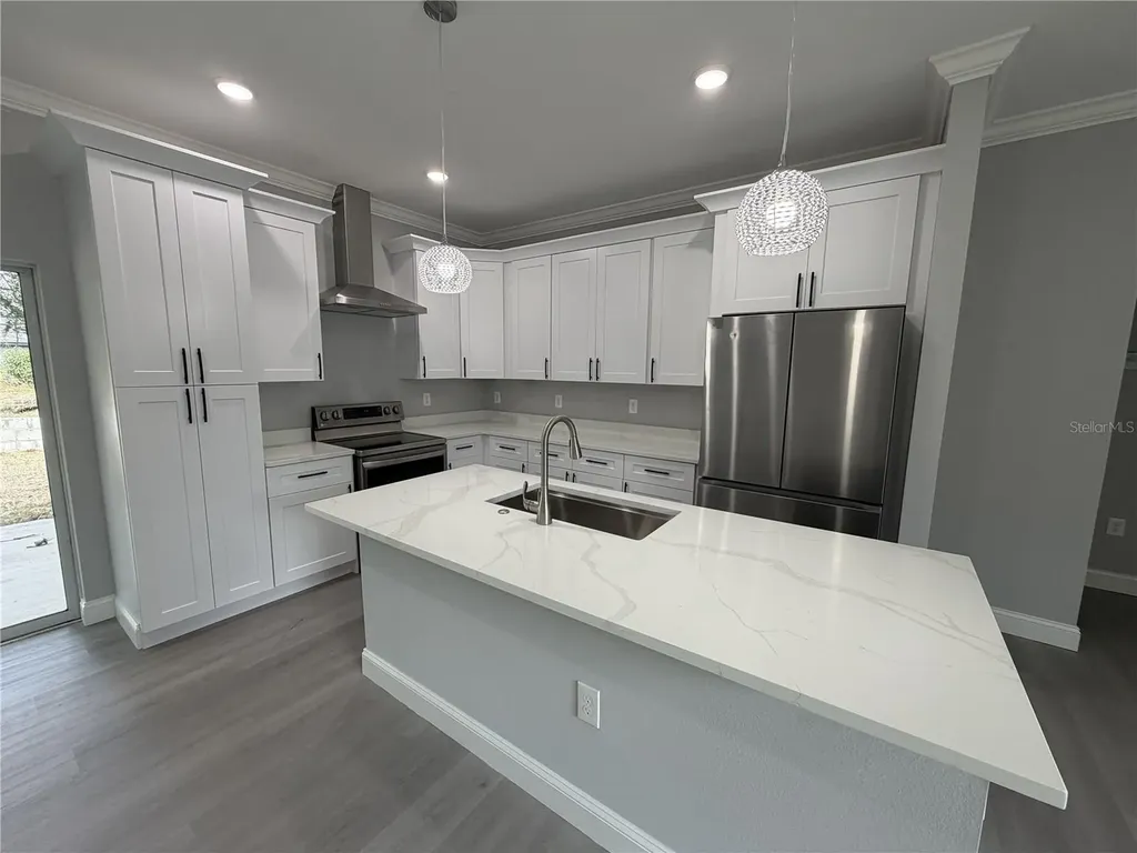 221 W Euclid Avenue Deland FL 32720