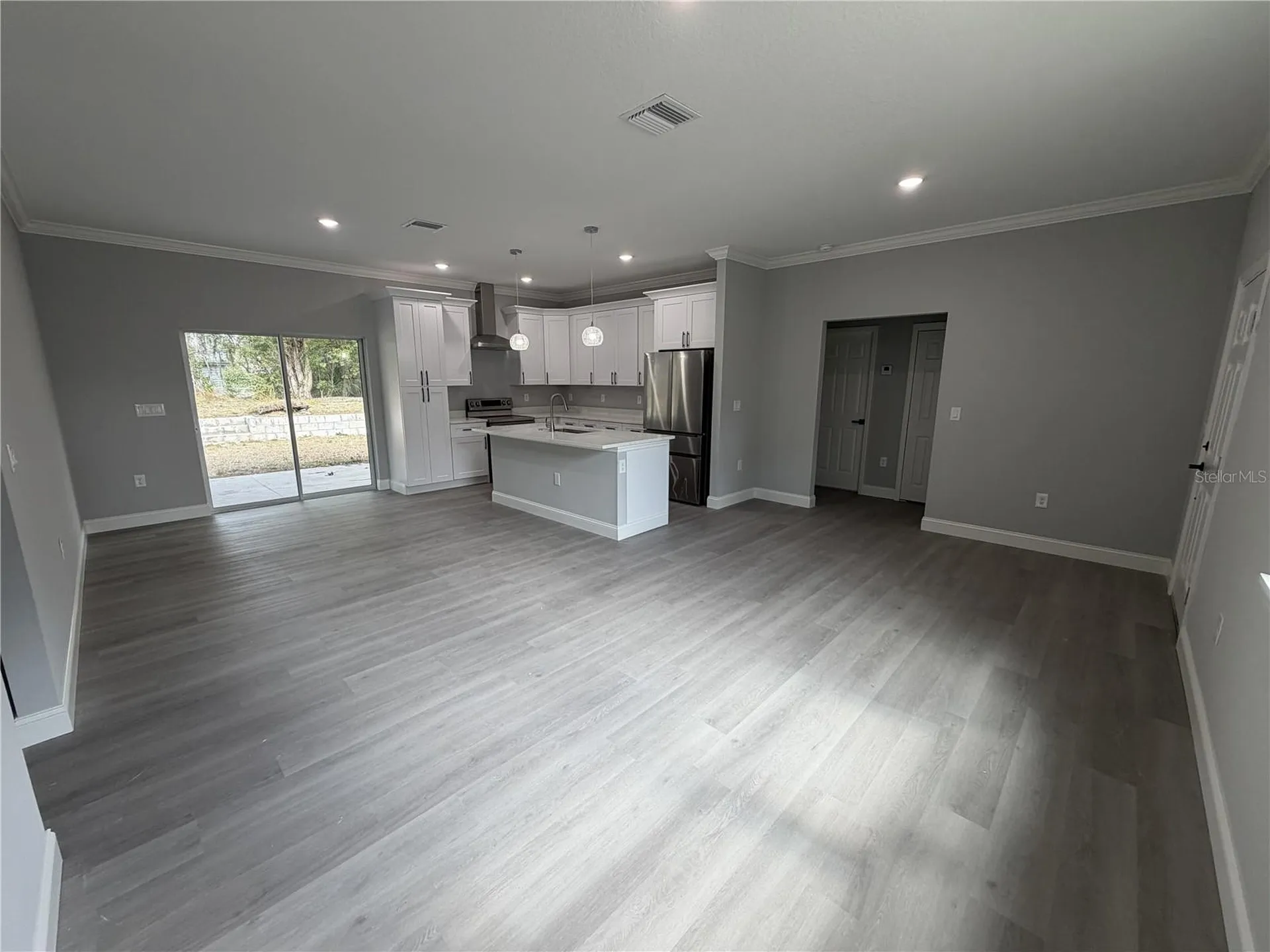 221 W Euclid Avenue Deland FL 32720