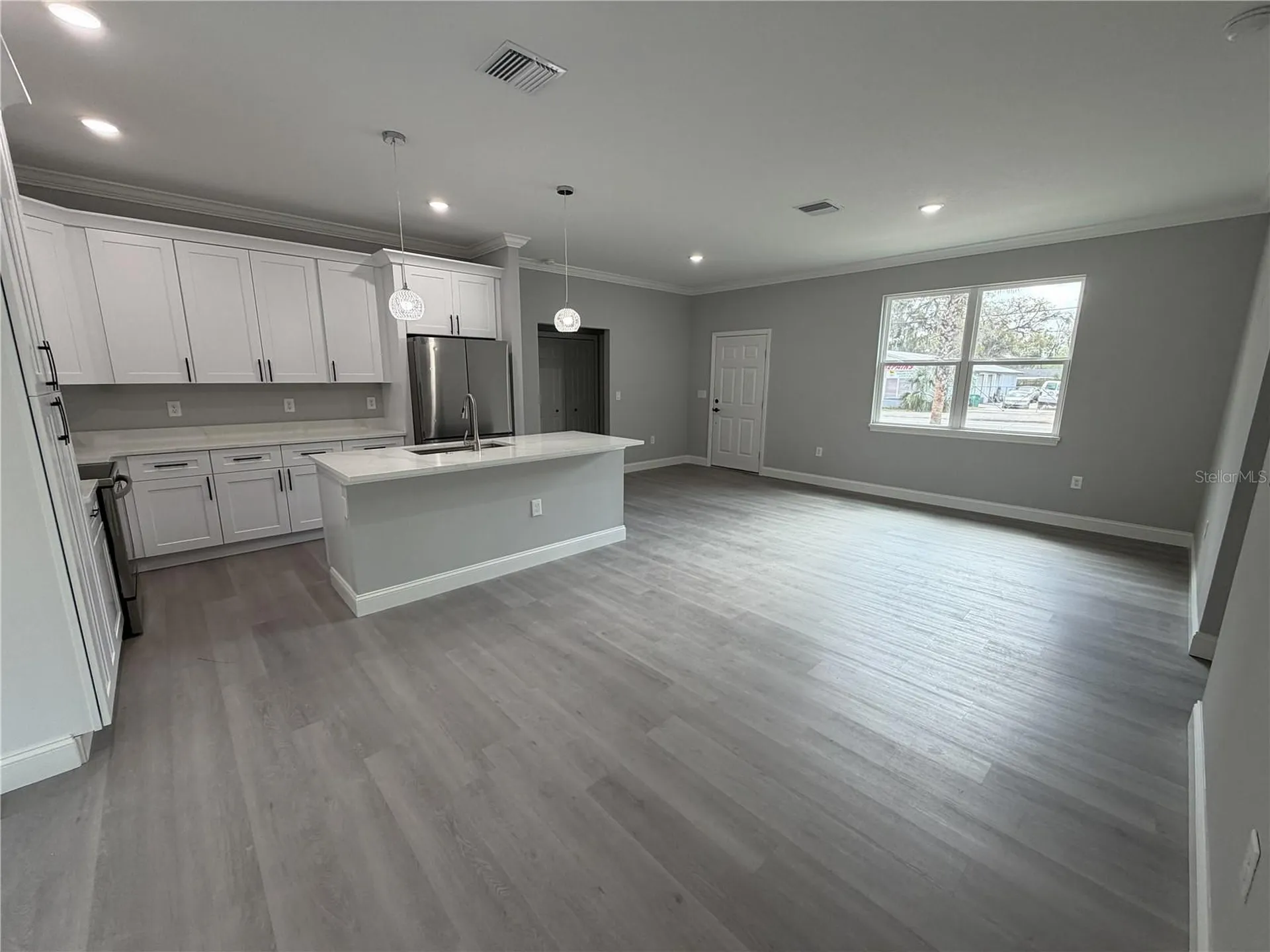 221 W Euclid Avenue Deland FL 32720