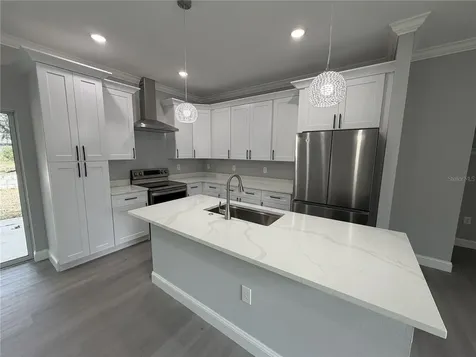 221 W Euclid Avenue Deland FL 32720