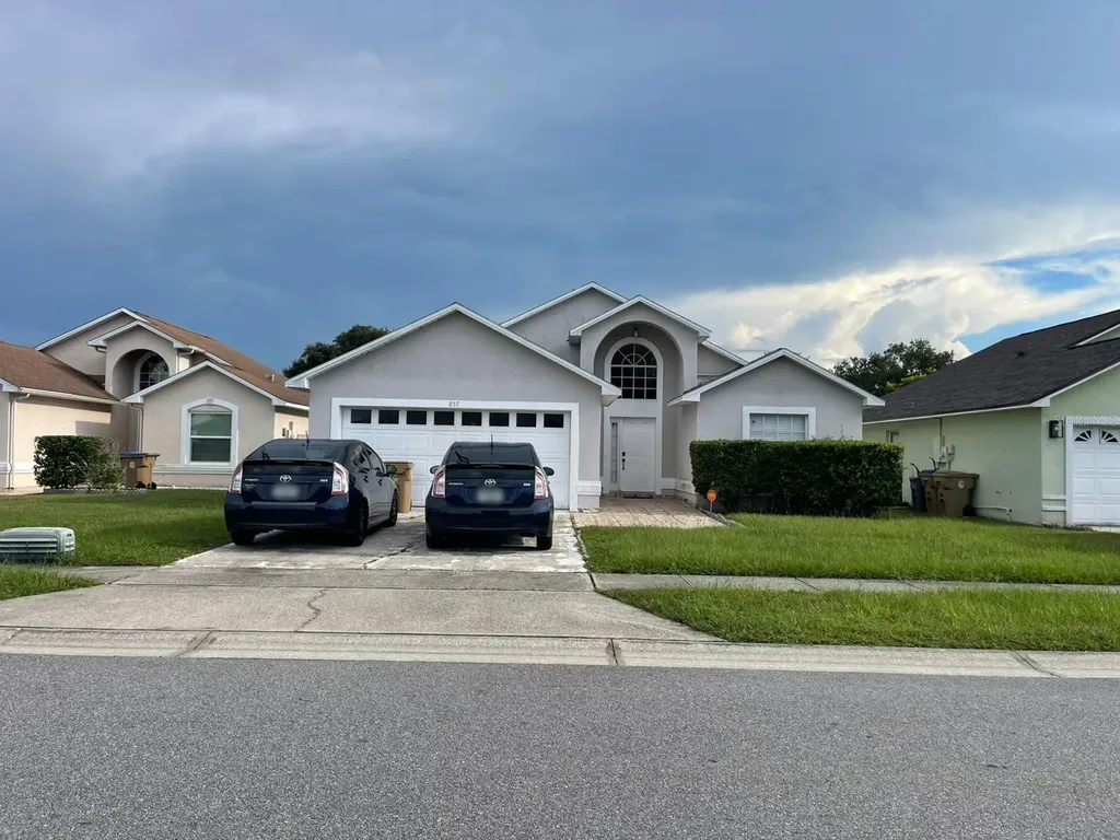 857 Country Crossing Court Kissimmee FL 34744