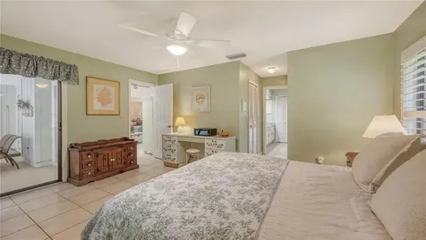 4453 Little John Trail Sarasota FL 34232