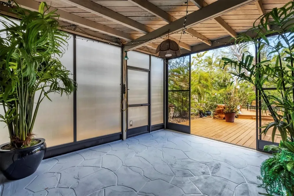 4114 Roberts Point Circle Sarasota FL 34242