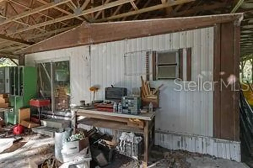 9278 Cr 734 Center Hill FL 33514