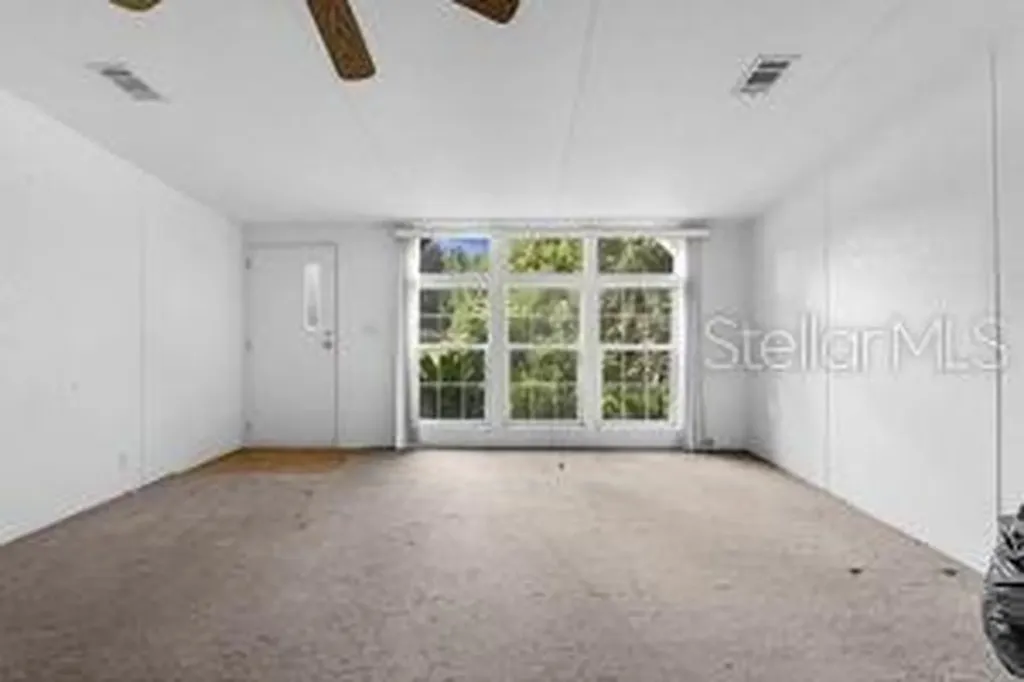 9278 Cr 734 Center Hill FL 33514