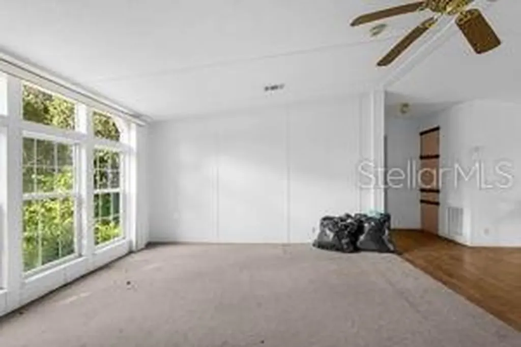 9278 Cr 734 Center Hill FL 33514