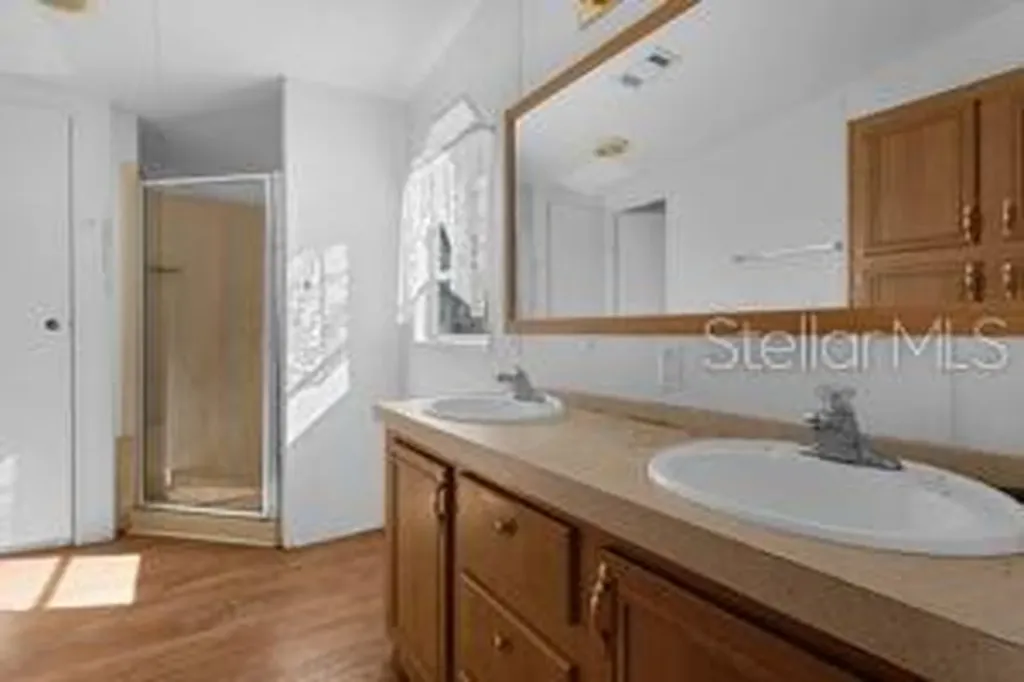9278 Cr 734 Center Hill FL 33514