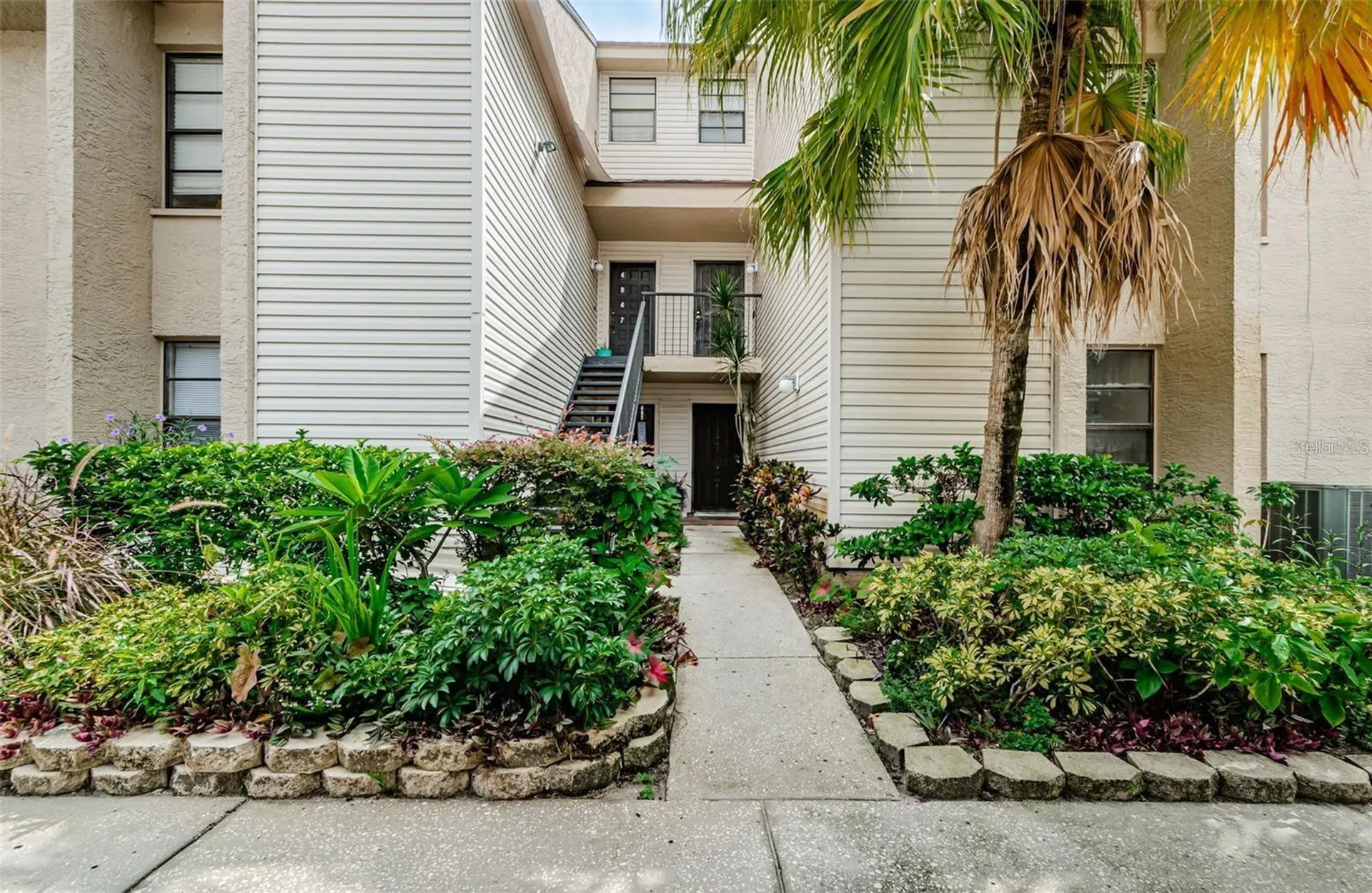 4909 Puritan Circle Tampa FL 33617