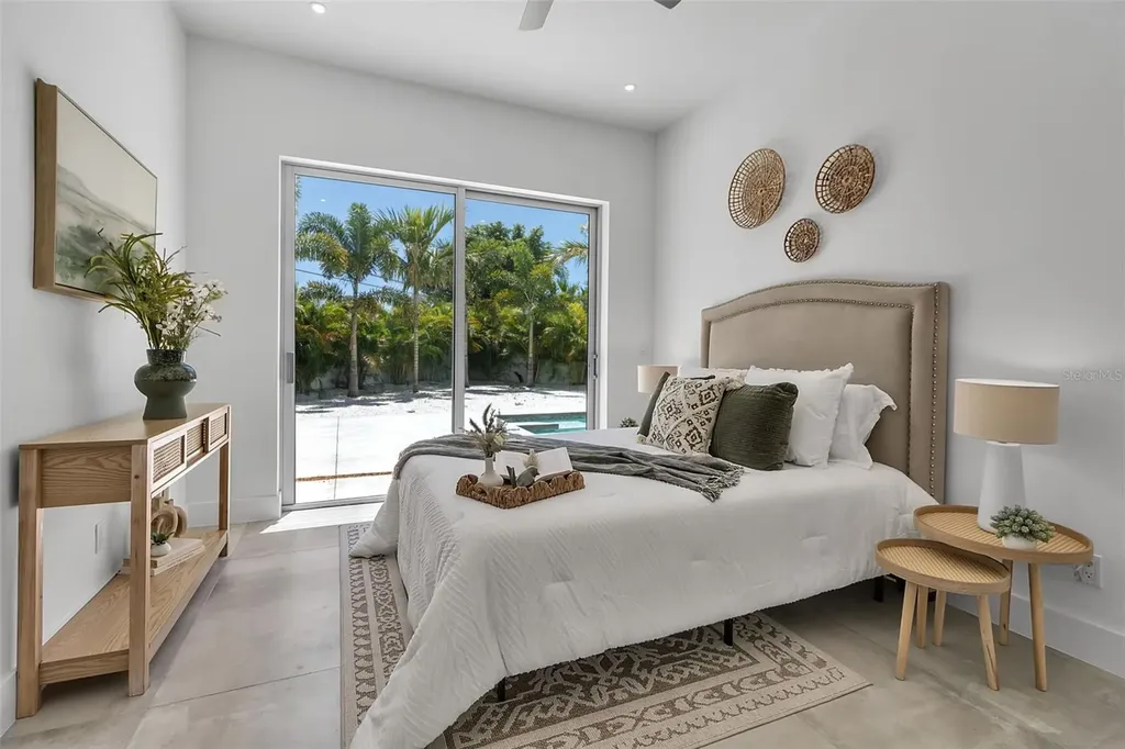 2534 Grove Street Sarasota FL 34239
