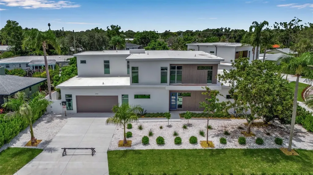 2534 Grove Street Sarasota FL 34239