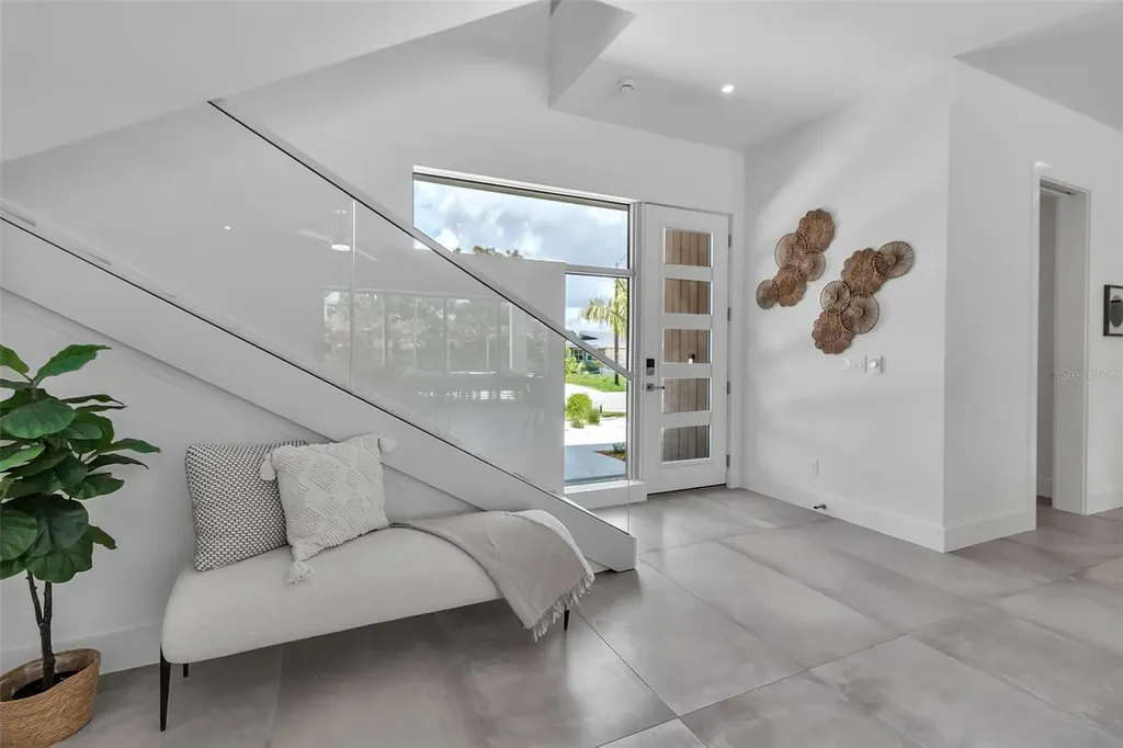 2534 Grove Street Sarasota FL 34239
