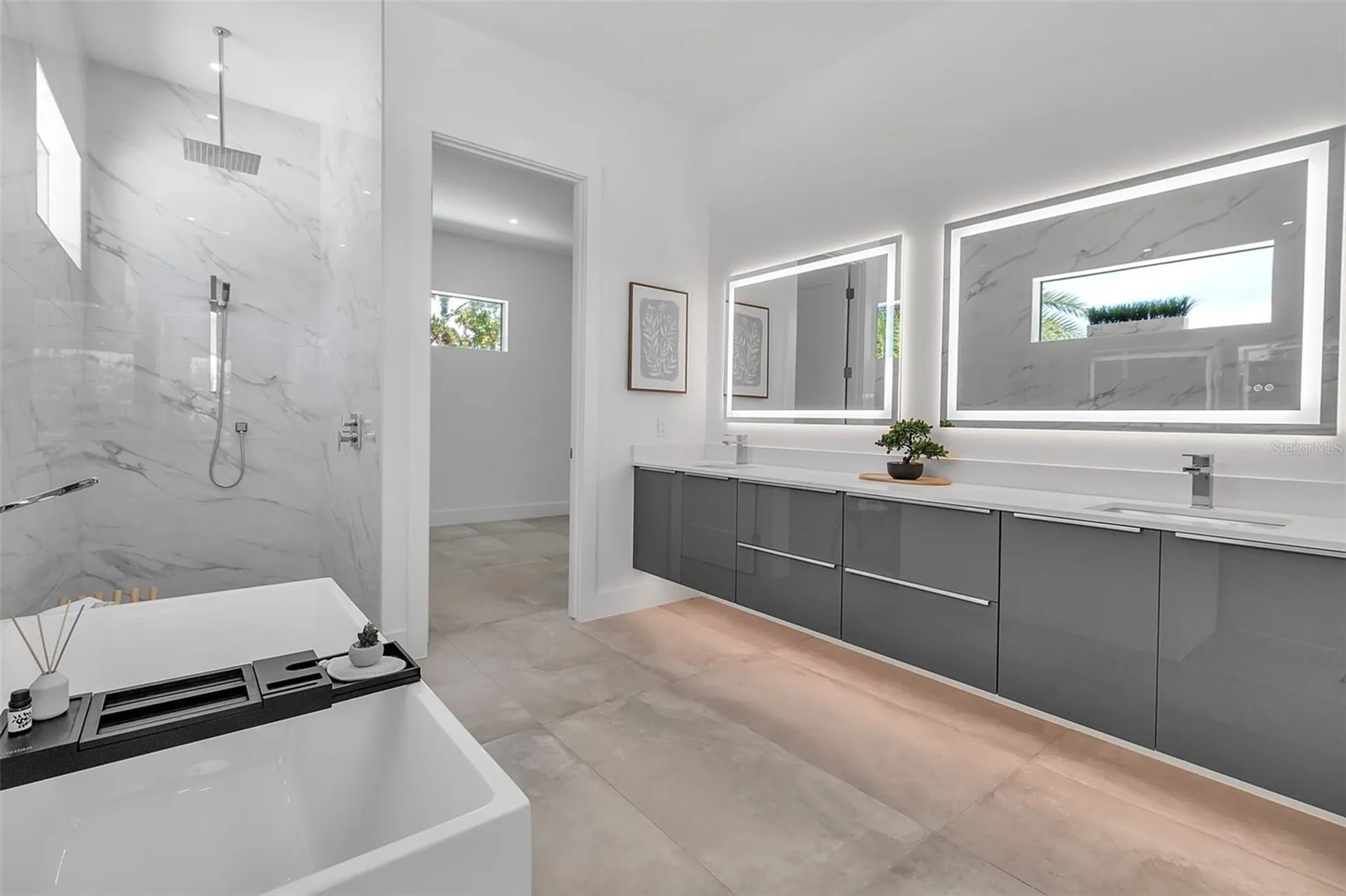 2534 Grove Street Sarasota FL 34239