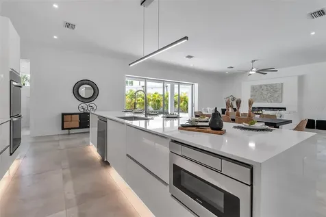 2534 Grove Street Sarasota FL 34239