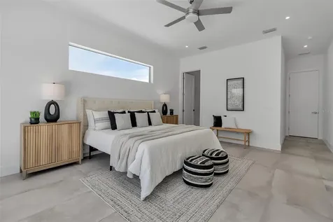 2534 Grove Street Sarasota FL 34239