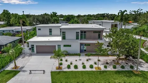 2534 Grove Street Sarasota FL 34239