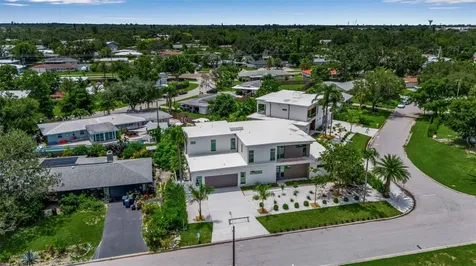 2534 Grove Street Sarasota FL 34239
