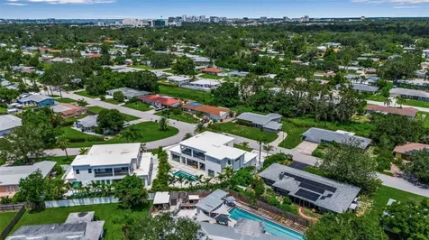 2534 Grove Street Sarasota FL 34239