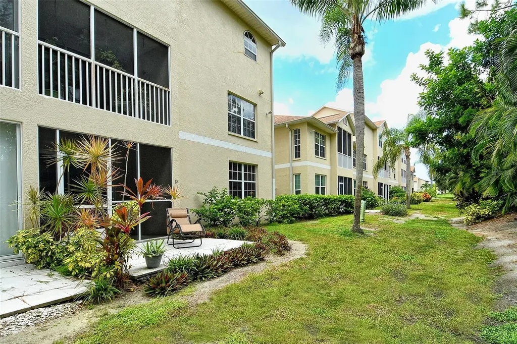 4235 Castlebridge Lane Sarasota FL 34238