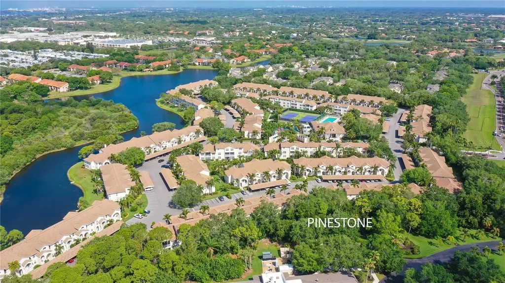 4235 Castlebridge Lane Sarasota FL 34238