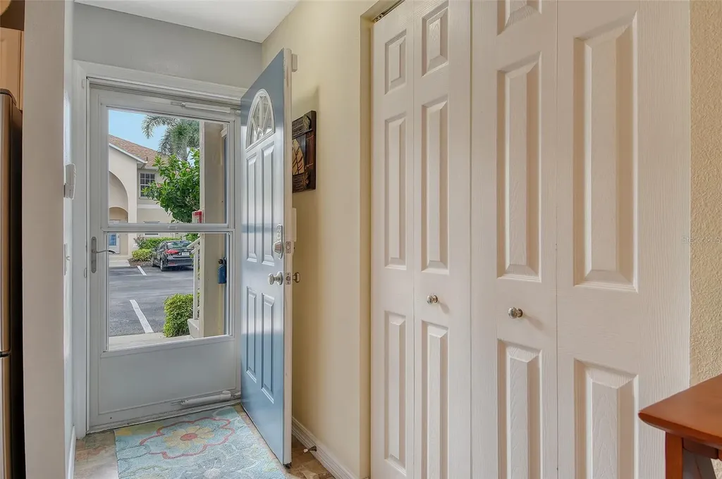 4235 Castlebridge Lane Sarasota FL 34238