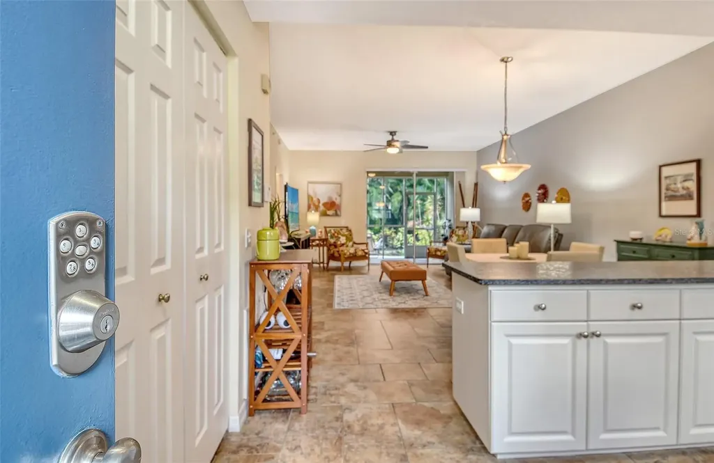 4235 Castlebridge Lane Sarasota FL 34238