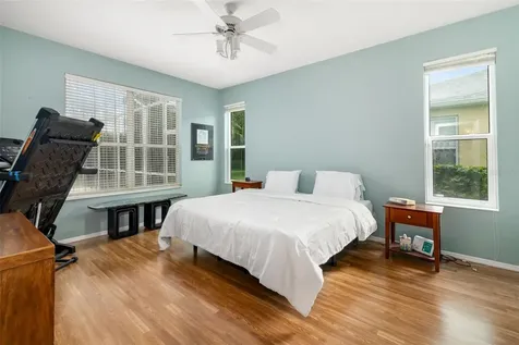 7810 Castleisland Drive Sarasota FL 34240