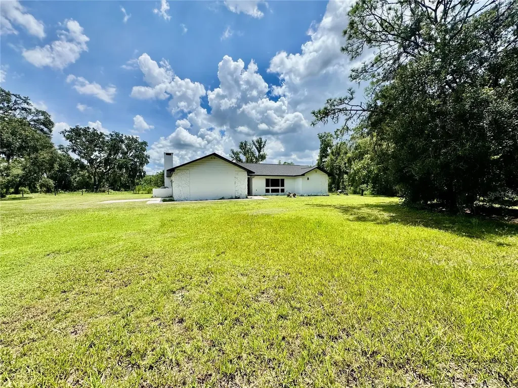 5812 N Dormany Road Plant City FL 33565