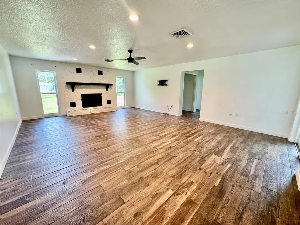 5812 N Dormany Road Plant City FL 33565