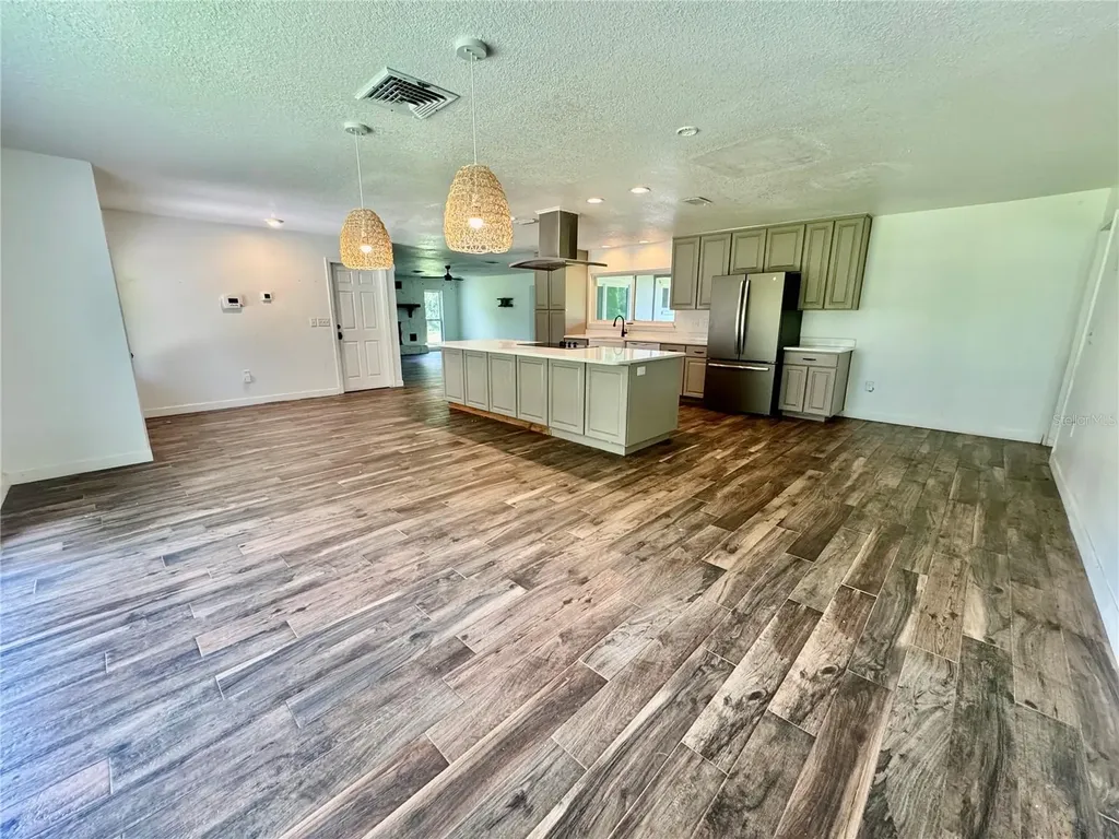 5812 N Dormany Road Plant City FL 33565