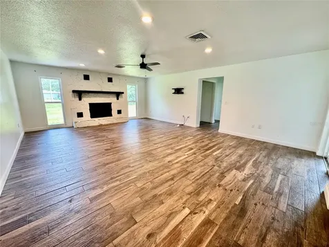 5812 N Dormany Road Plant City FL 33565