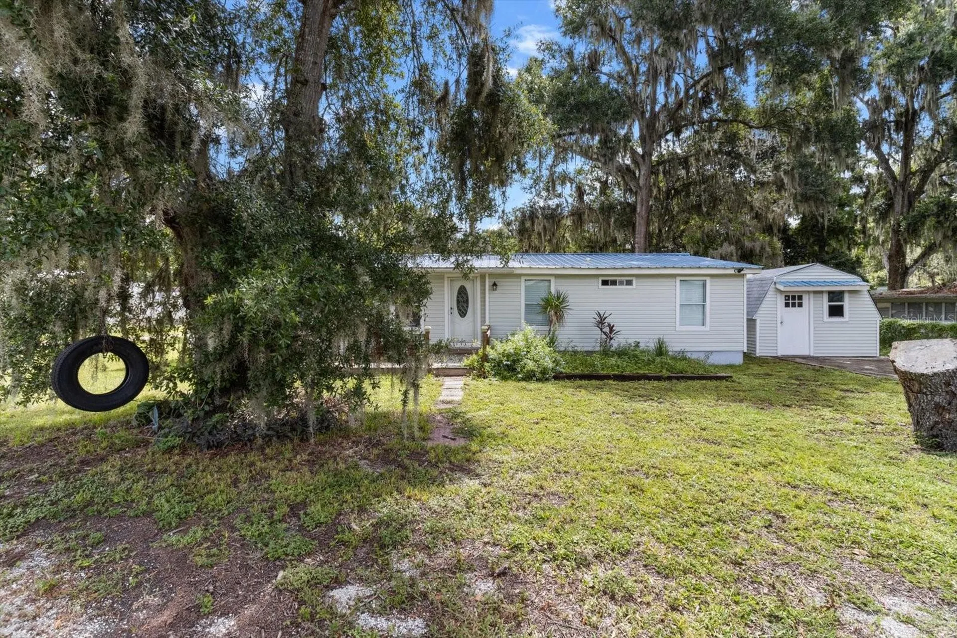 1955 Cr 439c Lake Panasoffkee FL 33538