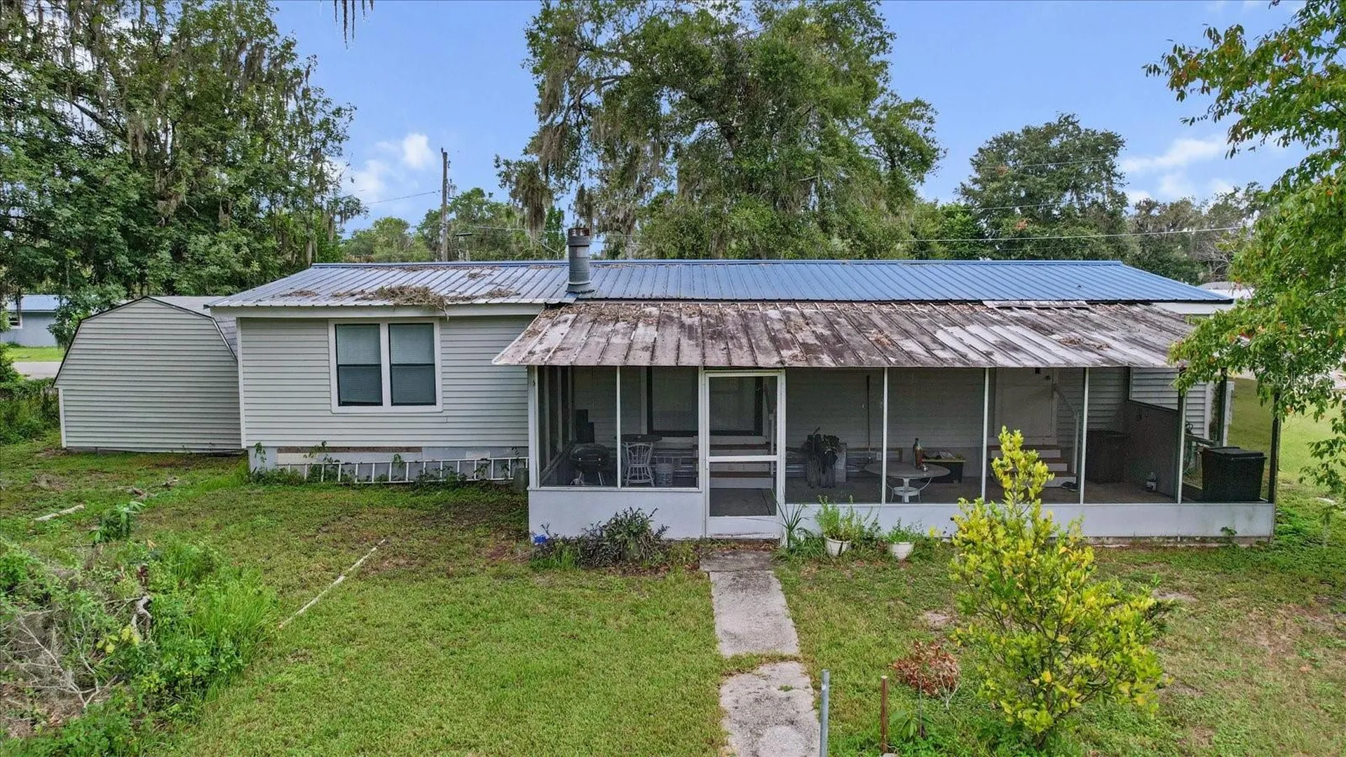 1955 Cr 439c Lake Panasoffkee FL 33538