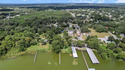 1955 Cr 439c Lake Panasoffkee FL 33538