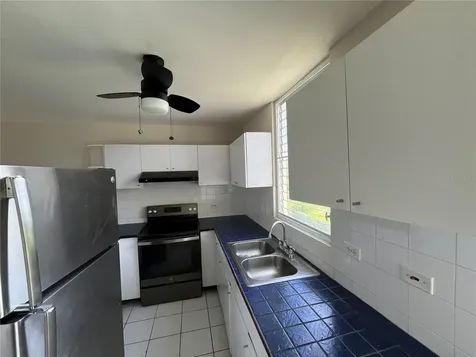 Cond. Vista Real Edif. 4 Fajardo PR 00738