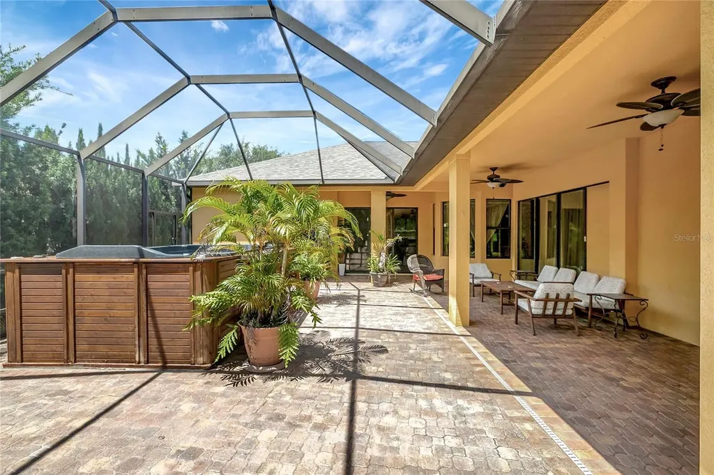 9317 Lisbon Street Seffner FL 33584