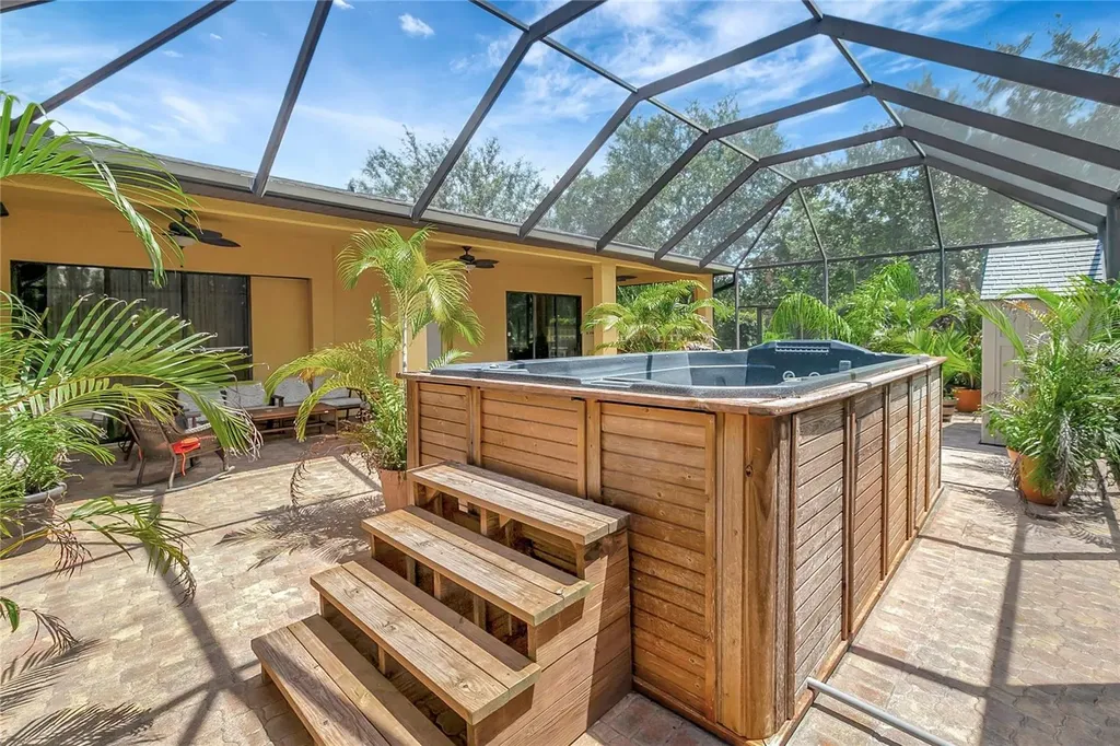 9317 Lisbon Street Seffner FL 33584