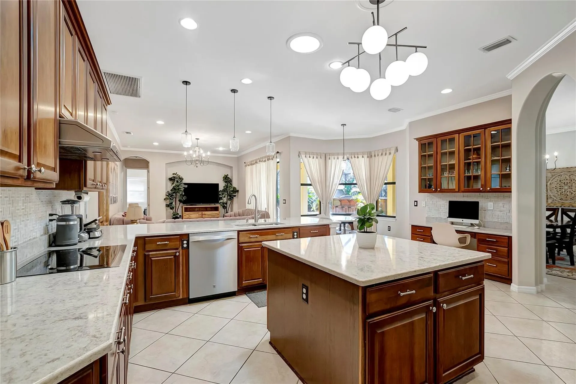 9317 Lisbon Street Seffner FL 33584