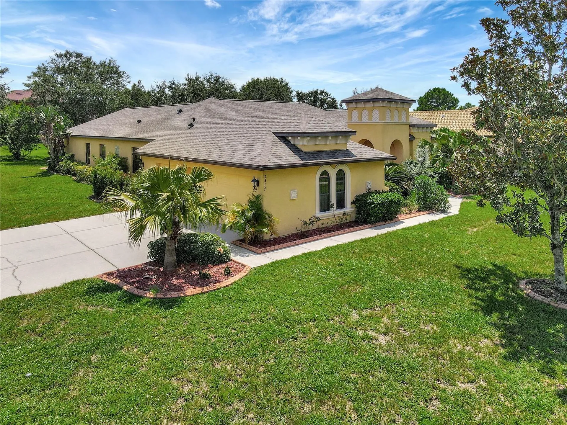 9317 Lisbon Street Seffner FL 33584