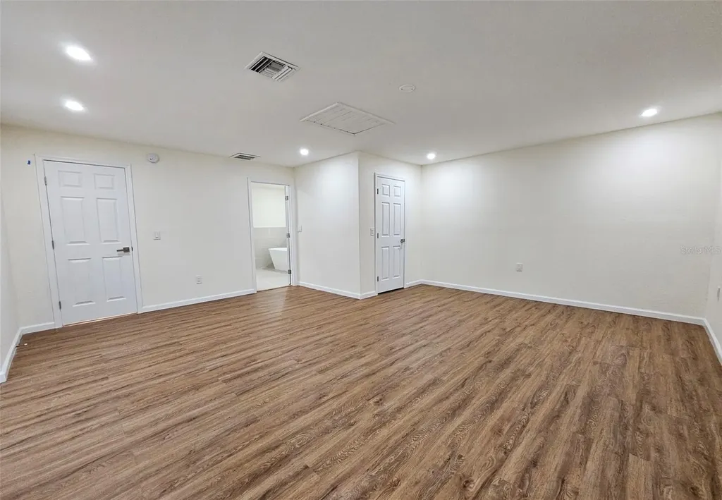 3073 Duane Avenue Oldsmar FL 34677