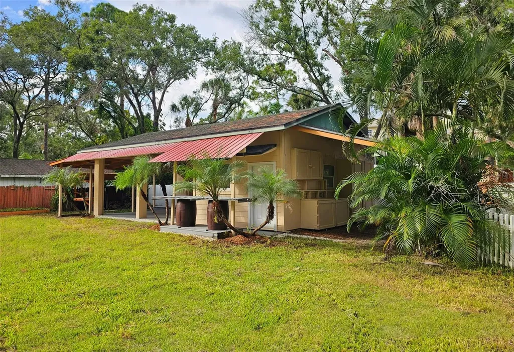 3073 Duane Avenue Oldsmar FL 34677