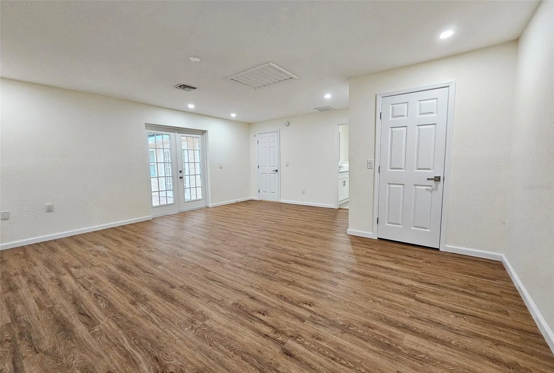 3073 Duane Avenue Oldsmar FL 34677