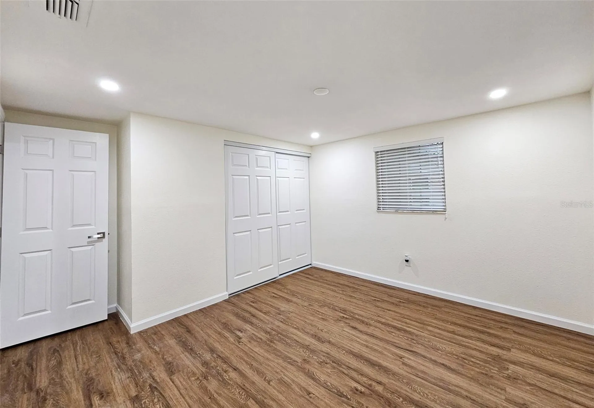 3073 Duane Avenue Oldsmar FL 34677