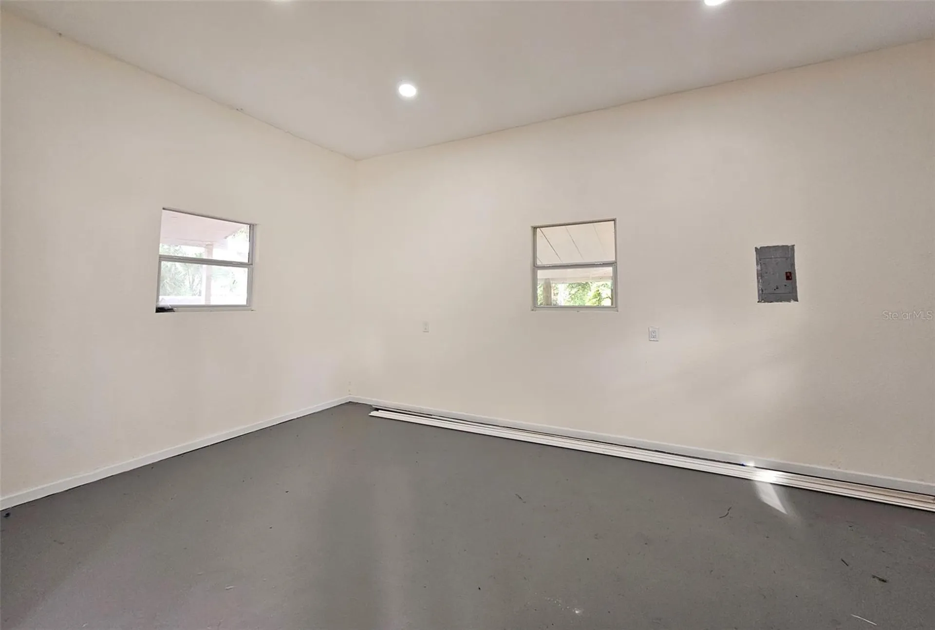 3073 Duane Avenue Oldsmar FL 34677