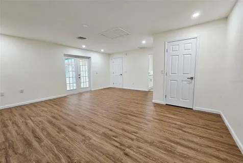 3073 Duane Avenue Oldsmar FL 34677