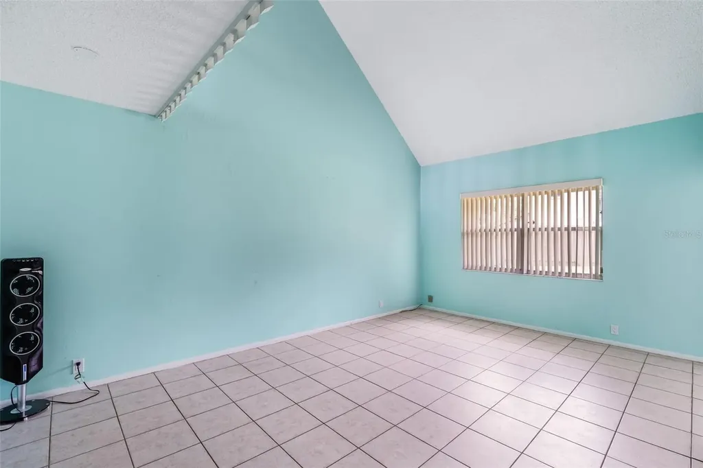 552 Windmeadows Street Altamonte Springs FL 32701