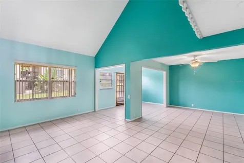 552 Windmeadows Street Altamonte Springs FL 32701